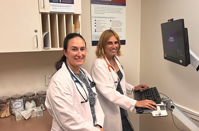 two doctors working